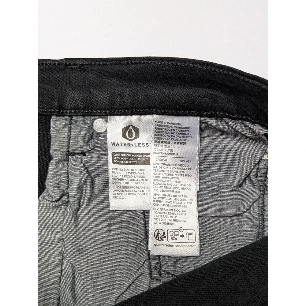 Levis 33x30 length
